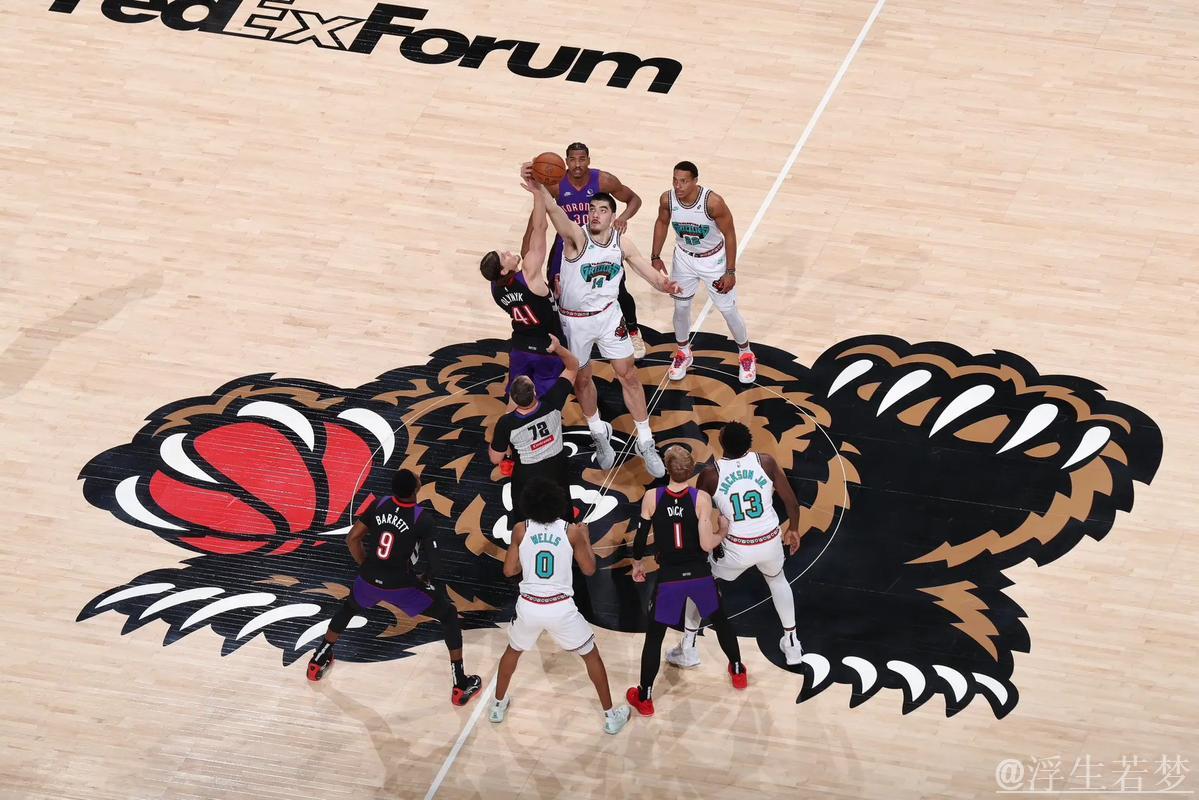 灰熊快攻掀高潮 扎克-伊迪强势扣篮2+1 灰熊快攻掀高潮 扎克-伊迪强势扣篮2+1